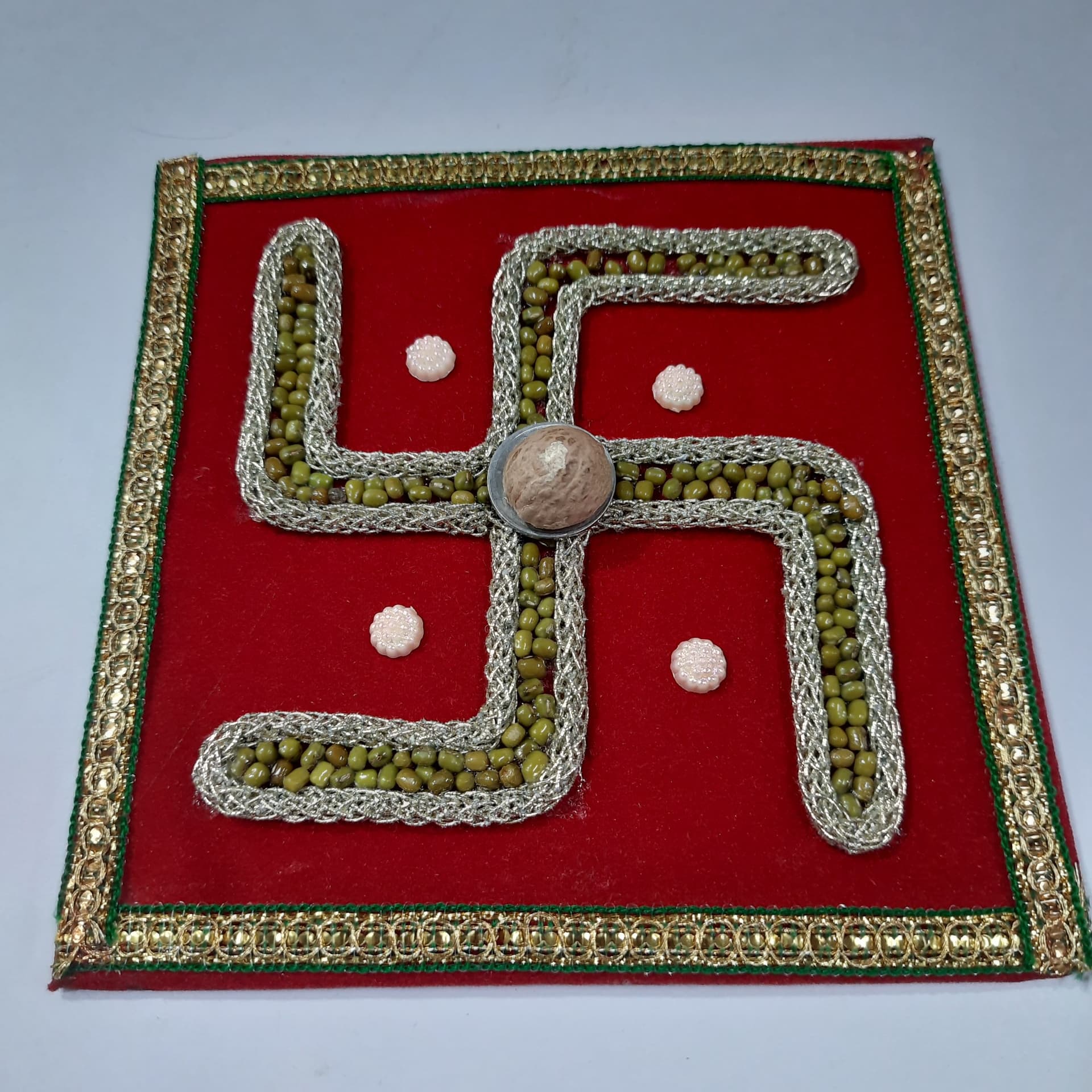 Mag Sathiyo Velvet
